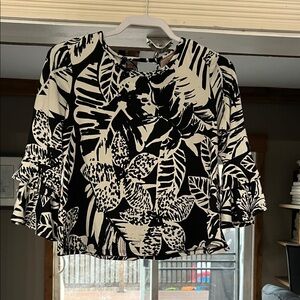 Elegant Black and White Leaf Print Blouse